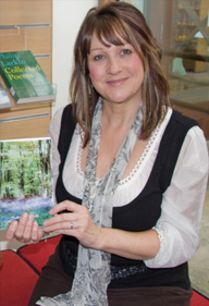 Sally Richards at Shrewsbury library event 2008 (Photo by Sheena Batey)